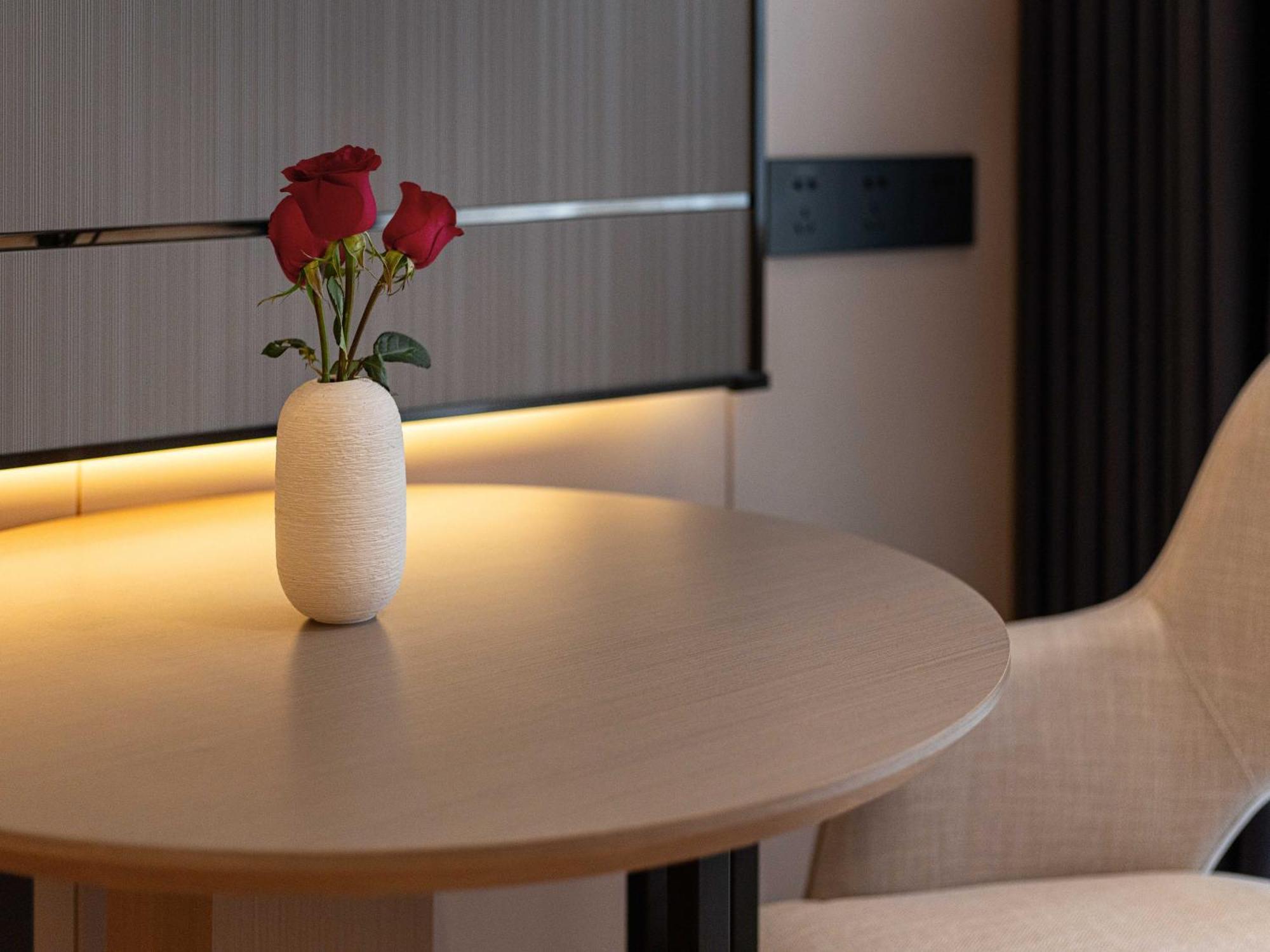 Lavande International Hotel Guangzhou Taikoo Hui Square Shipaiqiao Metro Station Branch - Free Shuttle Bus To Canton Fair Complex During Canton Fair Period & Free Vpn Internet Access Экстерьер фото
