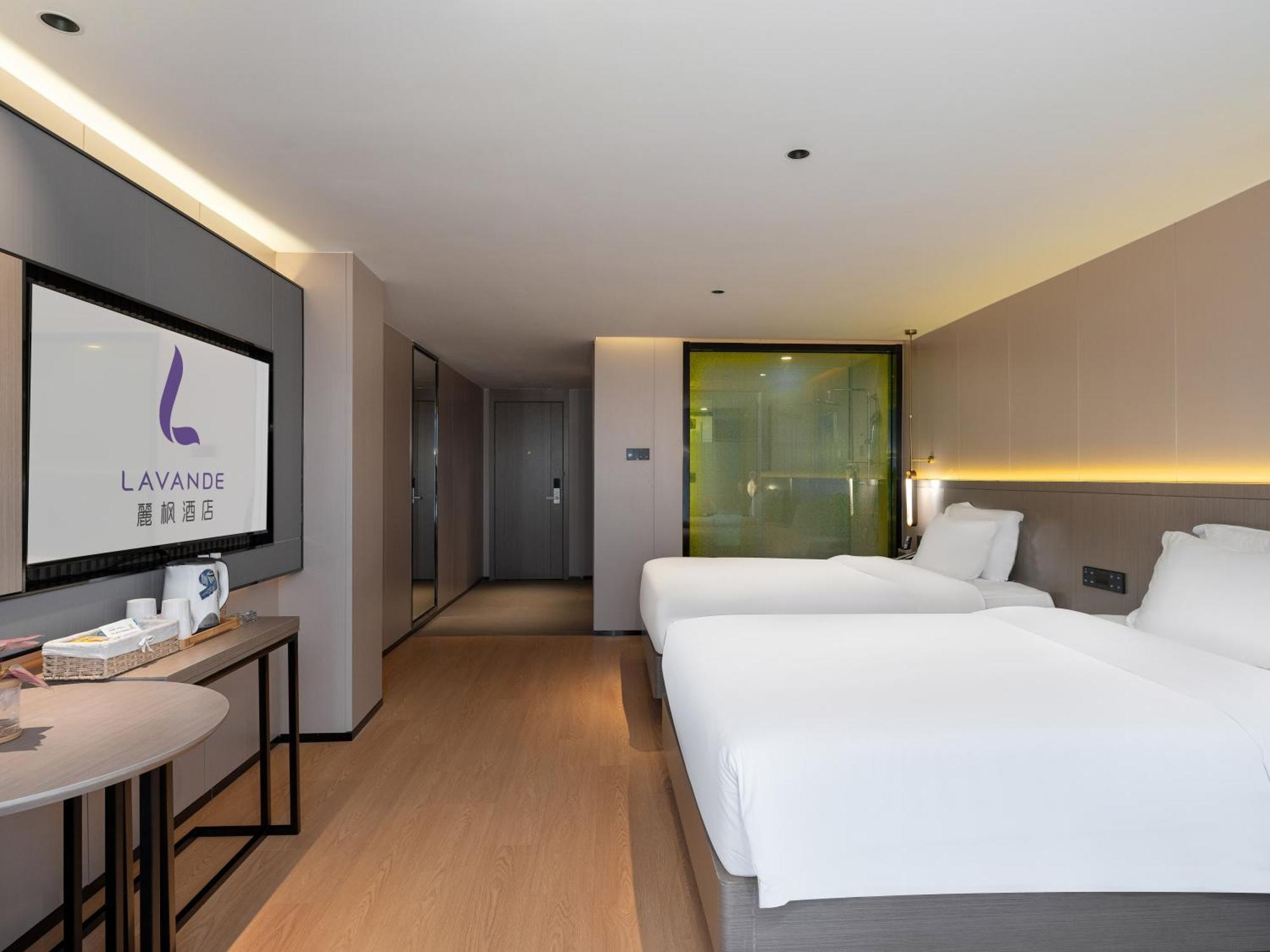 Lavande International Hotel Guangzhou Taikoo Hui Square Shipaiqiao Metro Station Branch - Free Shuttle Bus To Canton Fair Complex During Canton Fair Period & Free Vpn Internet Access Экстерьер фото