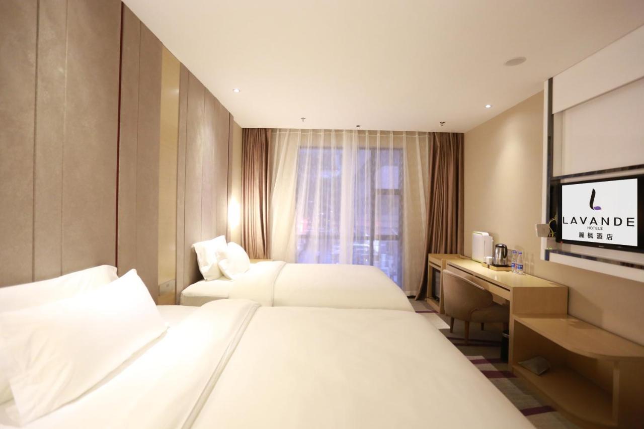 Lavande International Hotel Guangzhou Taikoo Hui Square Shipaiqiao Metro Station Branch - Free Shuttle Bus To Canton Fair Complex During Canton Fair Period & Free Vpn Internet Access Экстерьер фото