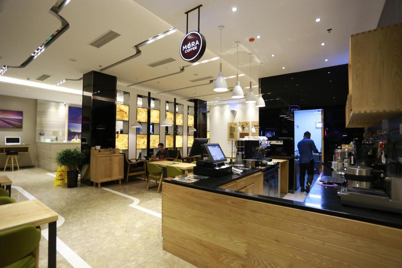 Lavande International Hotel Guangzhou Taikoo Hui Square Shipaiqiao Metro Station Branch - Free Shuttle Bus To Canton Fair Complex During Canton Fair Period & Free Vpn Internet Access Экстерьер фото