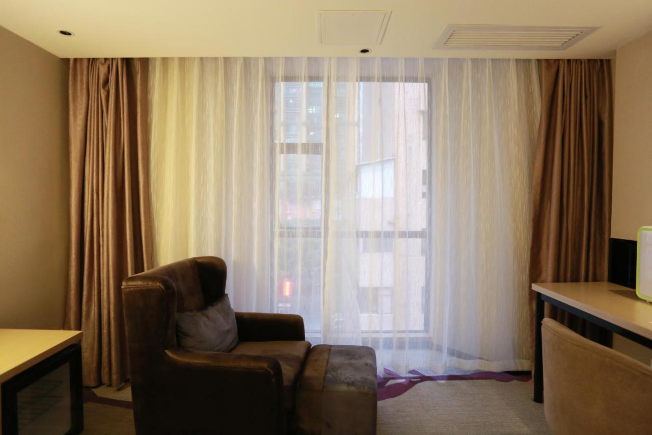 Lavande International Hotel Guangzhou Taikoo Hui Square Shipaiqiao Metro Station Branch - Free Shuttle Bus To Canton Fair Complex During Canton Fair Period & Free Vpn Internet Access Экстерьер фото